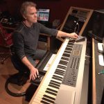 Mackie XRシリーズプロフェッショナルスタジオモニタースピーカーがギターリスト兼作曲家、ジョン・デファリアのスタジオで活躍