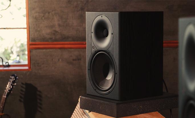 product overview video for Mackie X R series studio monitors